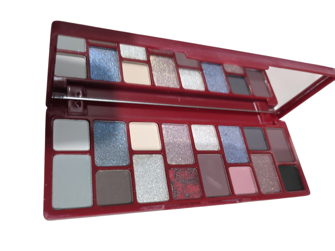 Fear you not - Ultimate package Includes body cross bag-Makeup-Makeup reusable cloth's &Makeup brushes-jewellery