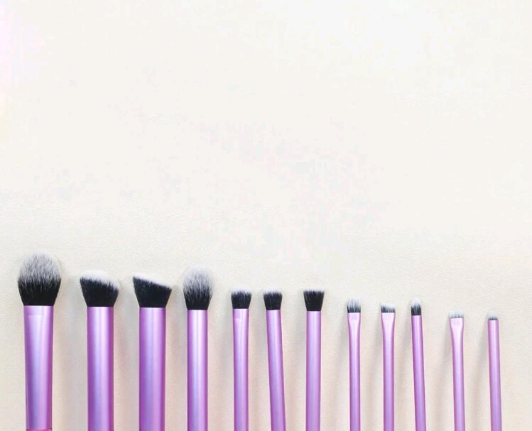 12 Piece Purple Acrylic Make-Up Brush Set